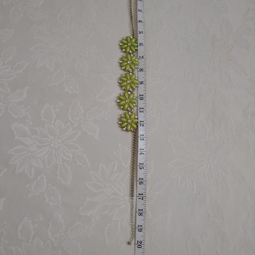 Green flowers crystals collar - Picture 4 of 5